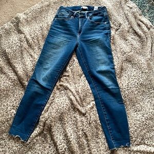 Good American Good Waist Crop Raw Edge Skinny High Waist Jeans  Size 8/29.